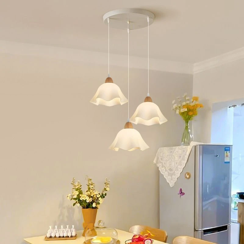 中古风三头奶油吊灯创意吊灯吧台客厅中山灯具客厅灯2025最新款