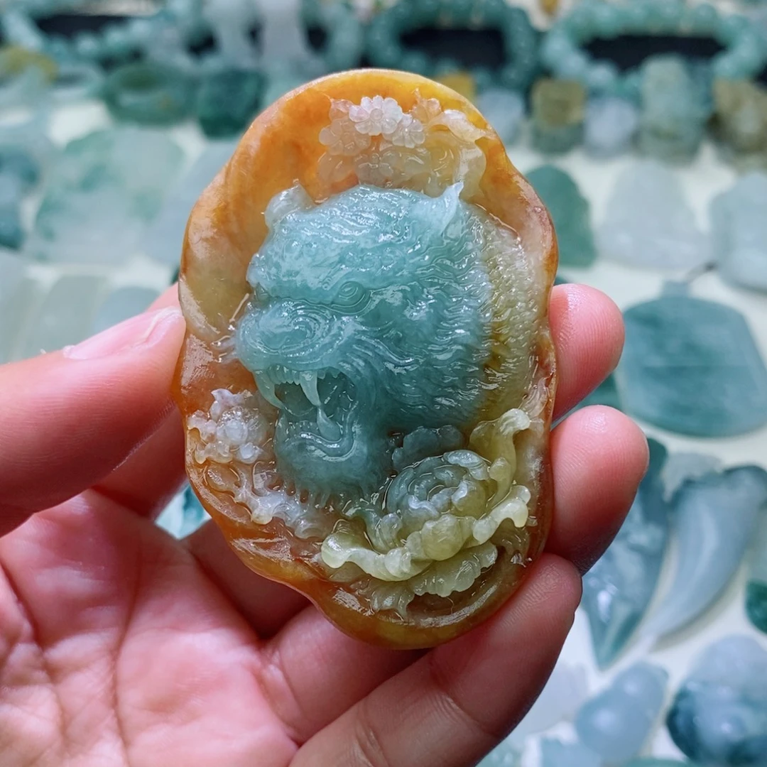 未镶嵌定制翡翠毛货抛光