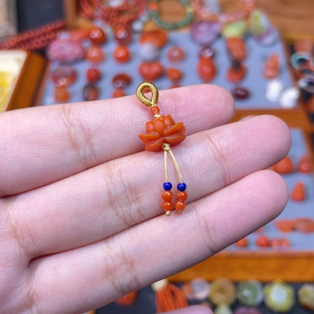 未镶嵌莲花南红玛瑙