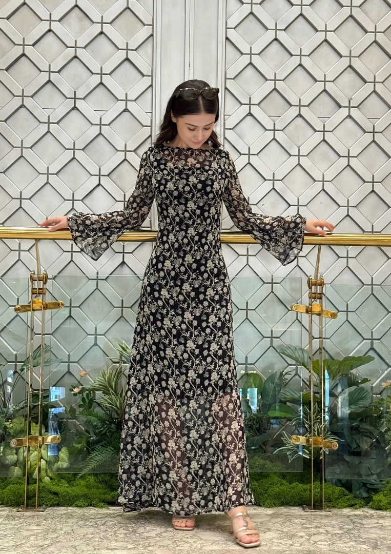 法式显瘦气质时尚复古印花设计轻奢长袖收腰修身优雅连衣裙秋冬