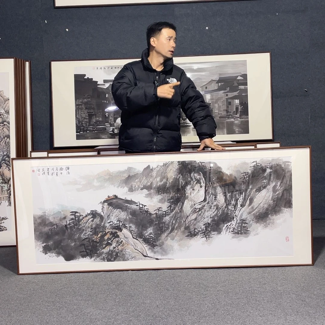 国画手绘画作品带框发