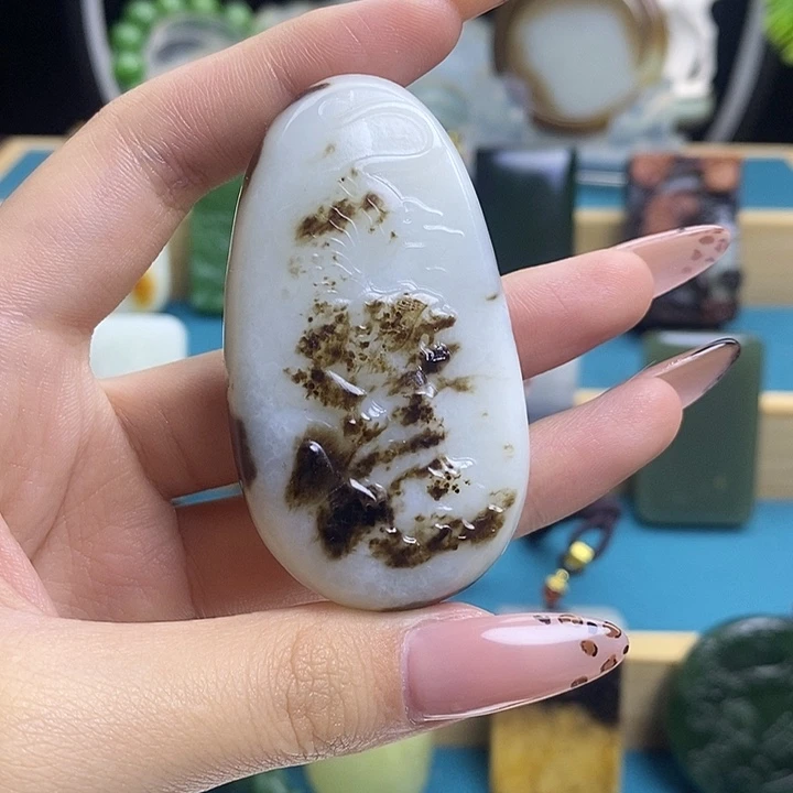 颈饰未镶嵌和田玉