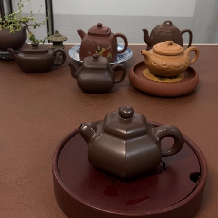 紫砂茶壶◎****◎道洪风六方莲子壶