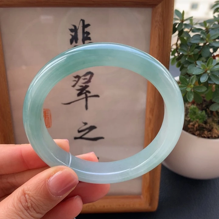 翡翠手镯未镶嵌翡翠手镯56