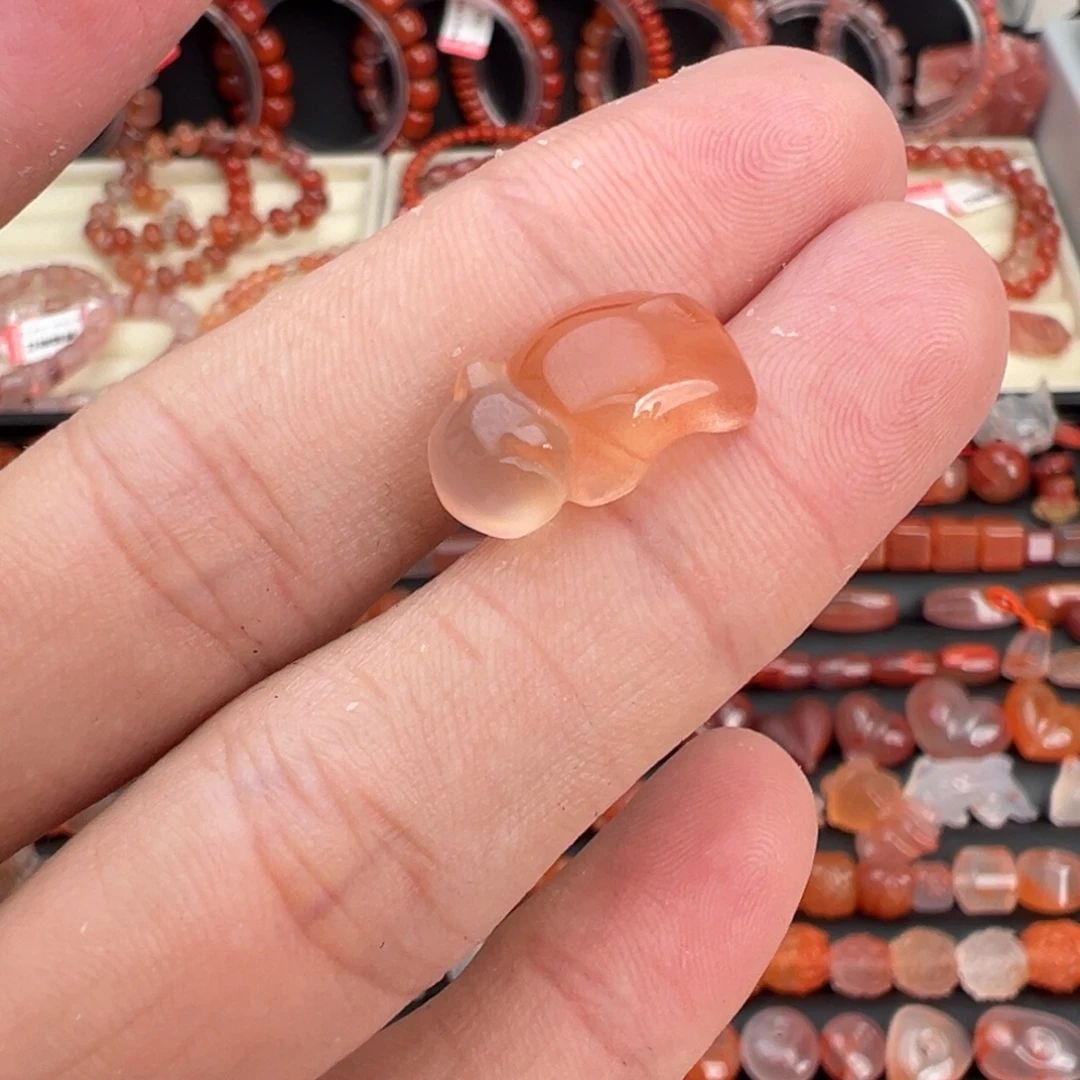 南红玛瑙未镶嵌颈饰猫夹子