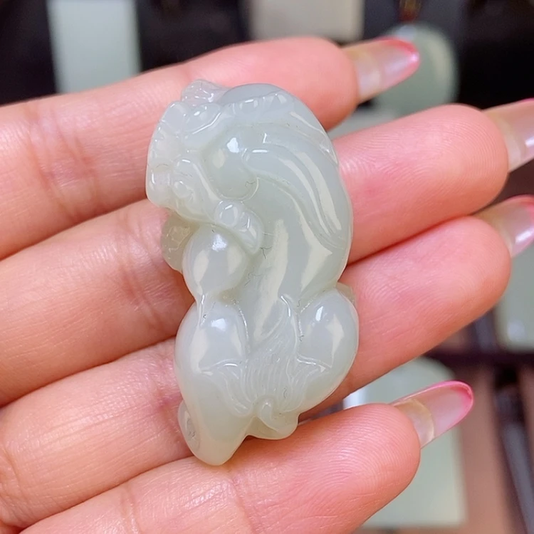 【闪购商品】颈饰未镶嵌和田玉