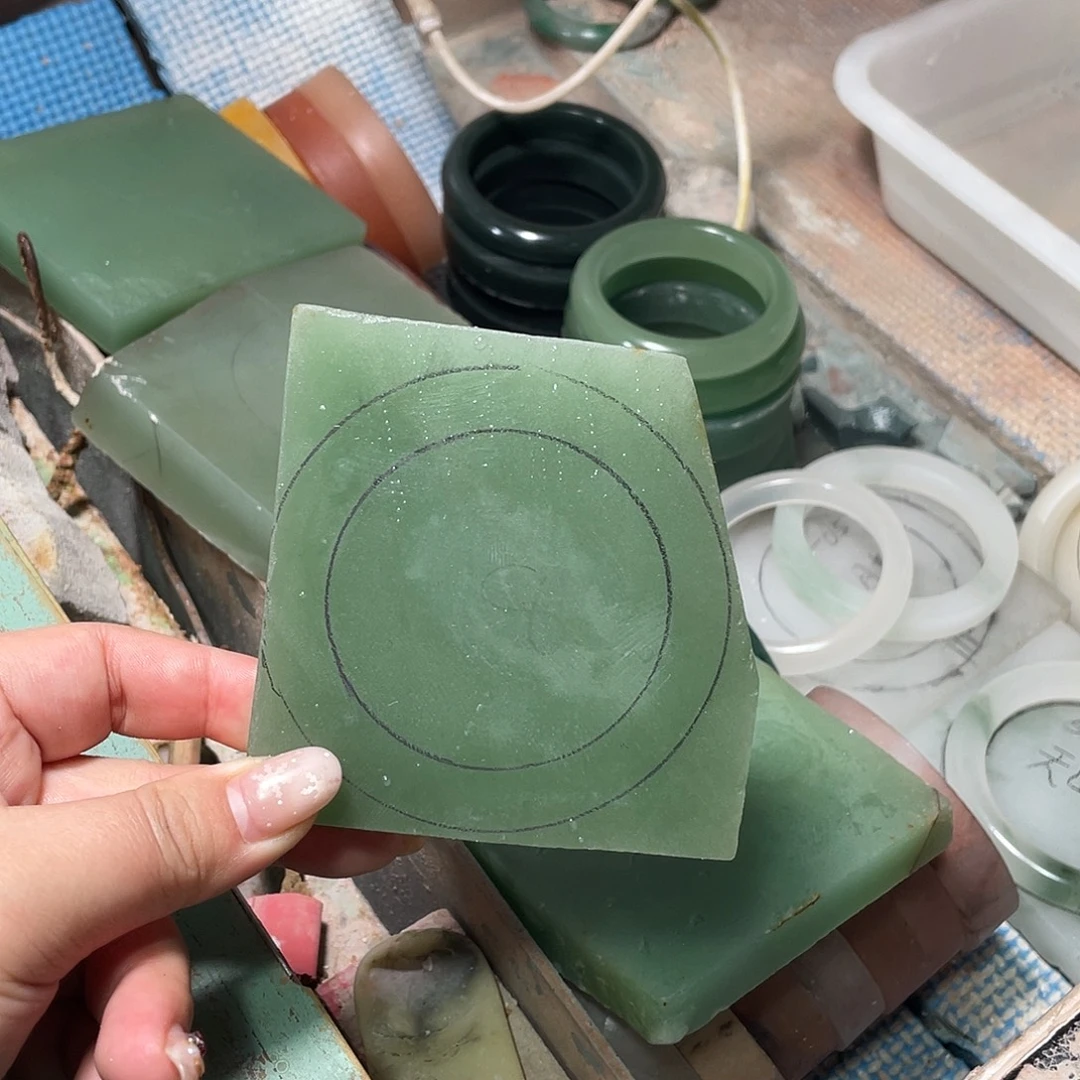 敦***税定制石英质玉定制