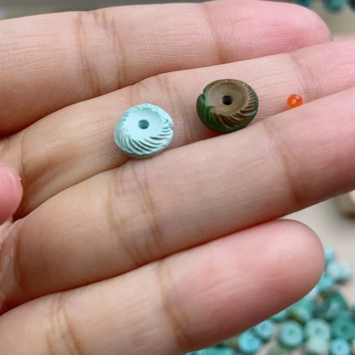 南红玛瑙未镶嵌珠宝奇石