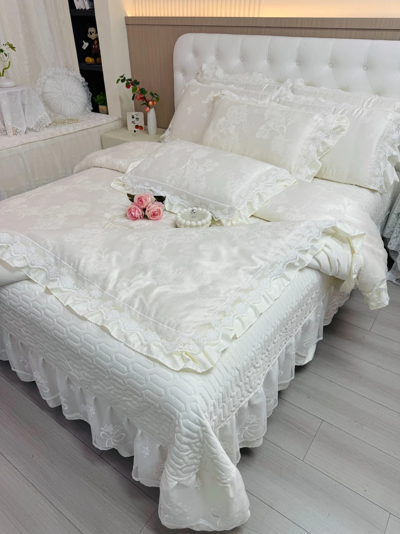 【被套+床盖+枕套*2】花边床盖冰丝提花被套四件套清凉柔软夏天床品