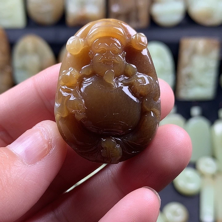 和田玉未镶嵌颈饰?****
