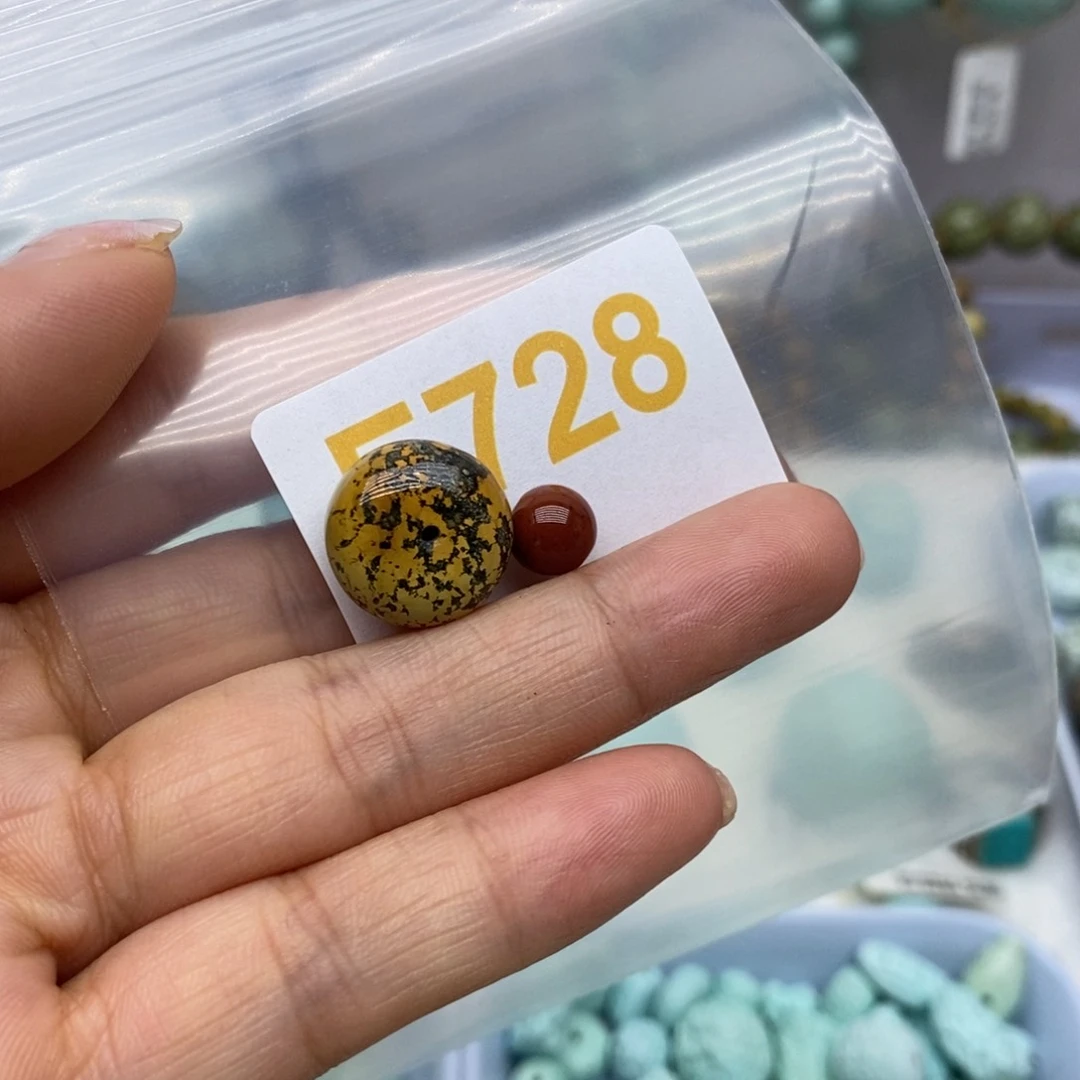 未镶嵌南红玛瑙珠宝奇石