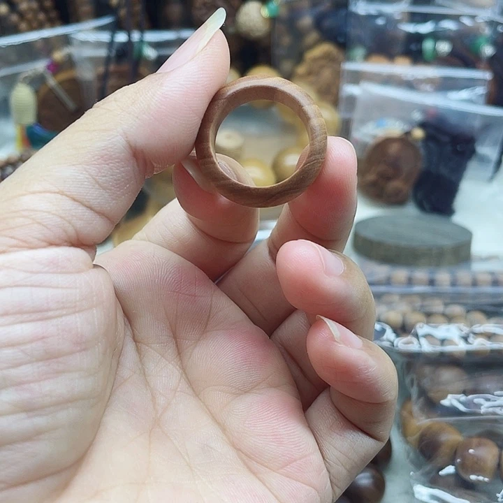 檀香木?老山檀香戒指