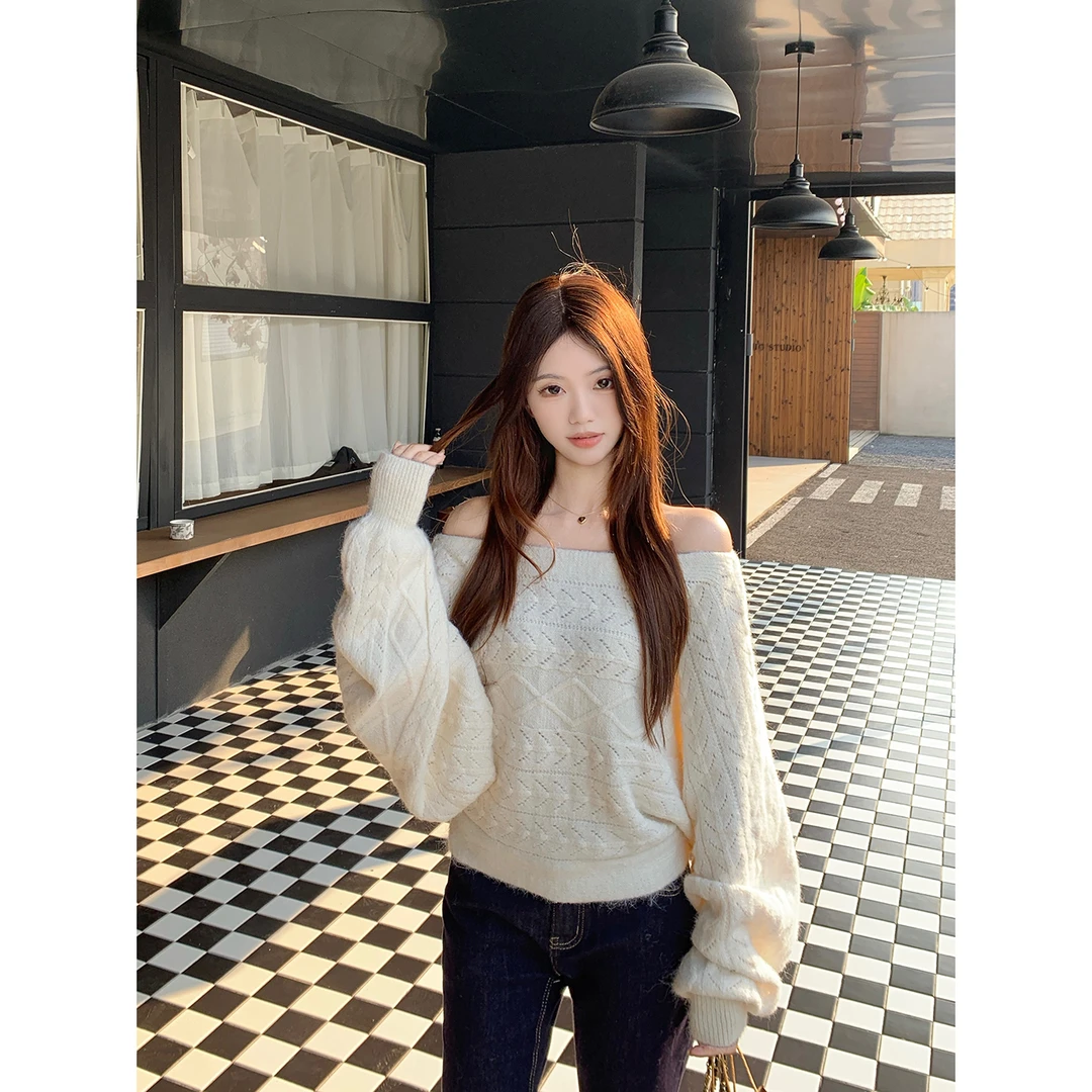 慵懒风一字肩长袖毛衣2025秋季新款时尚洋气套头蝙蝠袖针织上衣女