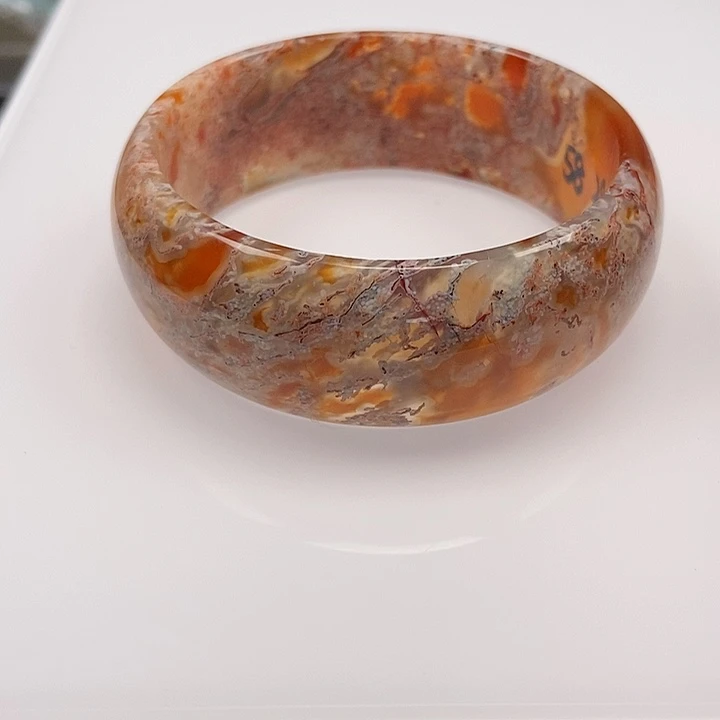 玛瑙/玉髓手镯未镶嵌
