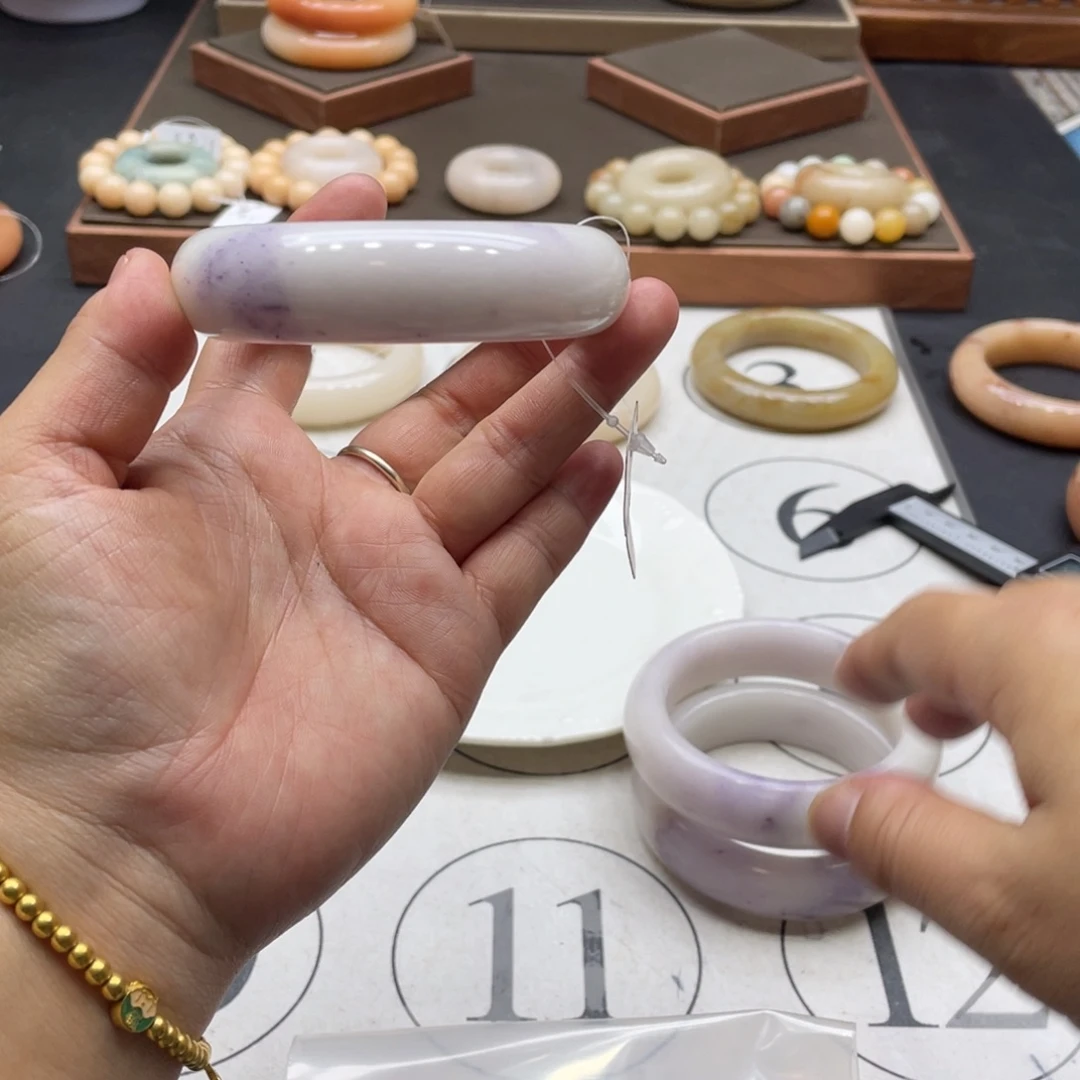 夢***影石英岩玉未镶嵌手镯