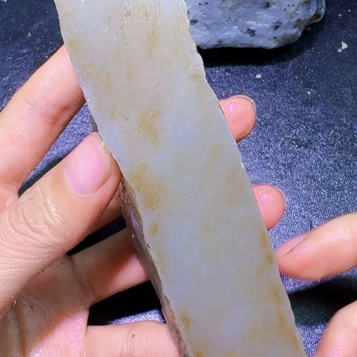 未镶嵌和田玉（糖玉）珠宝半成品