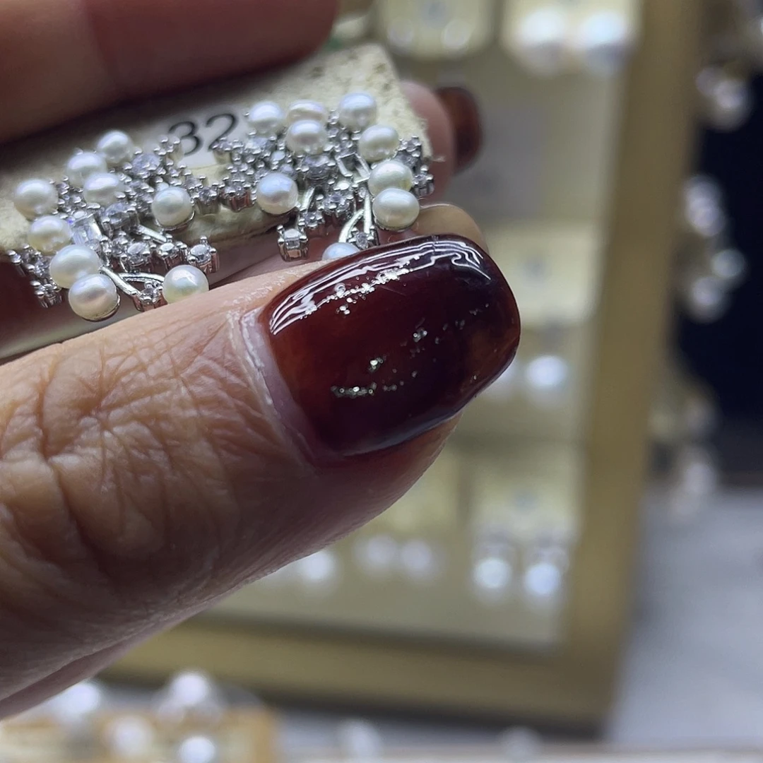 银S925镶嵌淡水珍珠耳饰