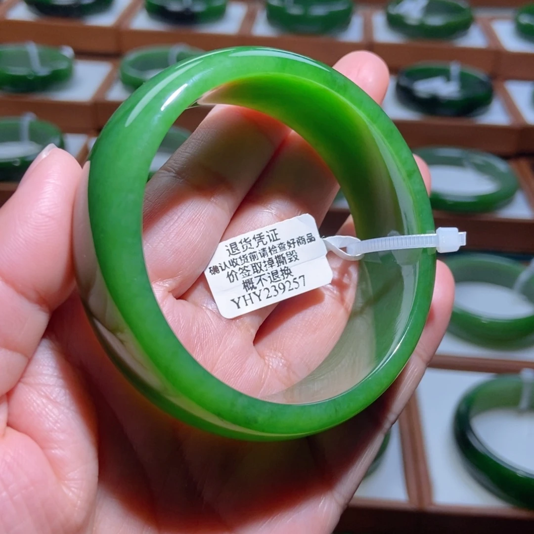 和田玉（碧玉）未镶嵌手镯阳绿5657
