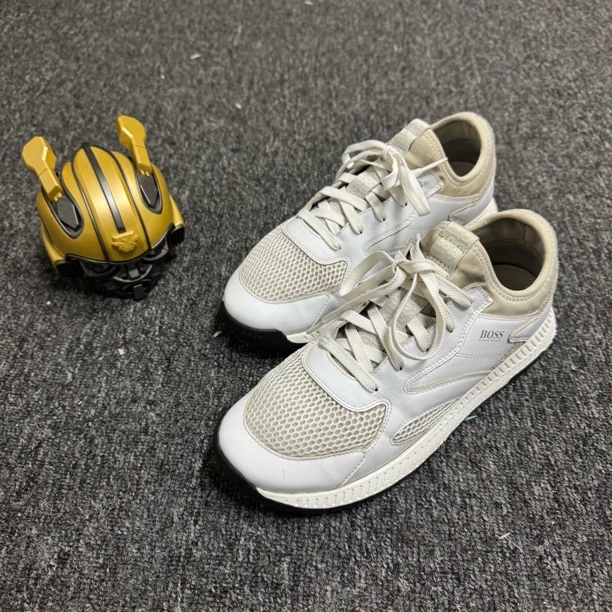 95新 HugoBoss/雨果博斯 /41码/白色拼皮休闲鞋/公价3800