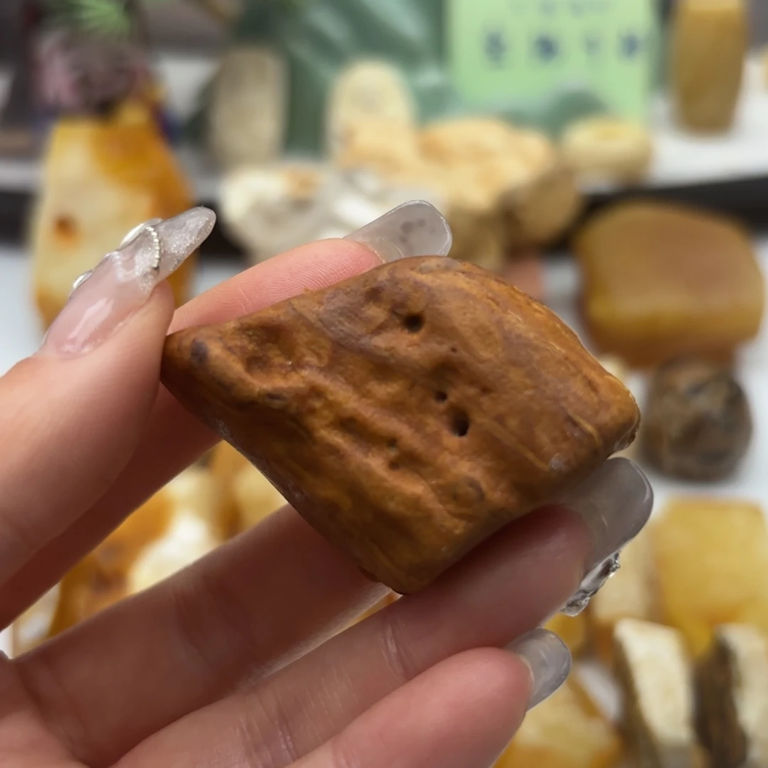 定制琥珀未镶嵌宝***沈