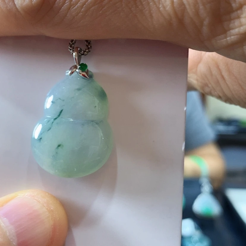 【闪购商品】吊坠(不含链)18K金镶嵌翡翠