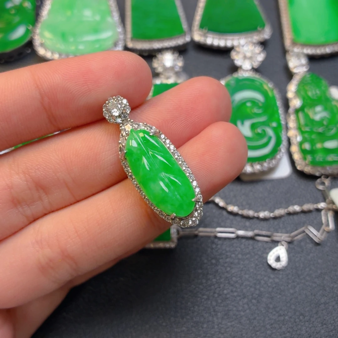 翡翠银S925镶嵌颈饰