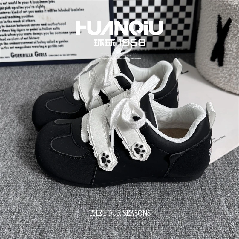 环球魔术贴德训鞋女2026新款黑白熊猫配色休闲鞋潮流学生百搭板鞋