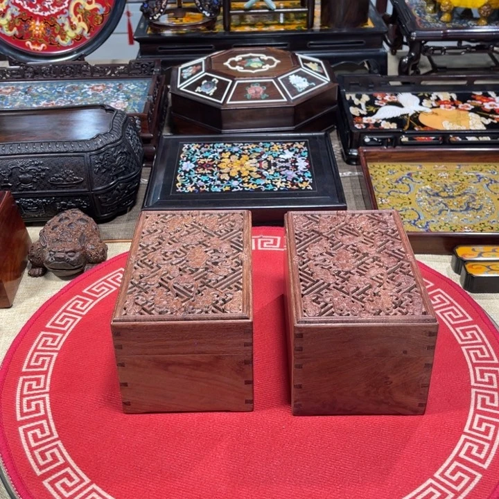紫檀木类成套家具