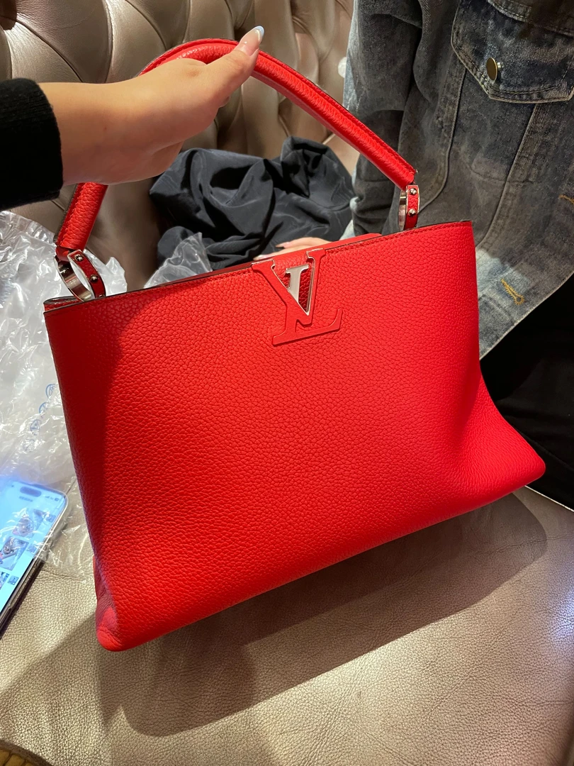 99新 LouisVuitton/路易威登 帝爵鹏哥直播专享/红色全皮单肩包