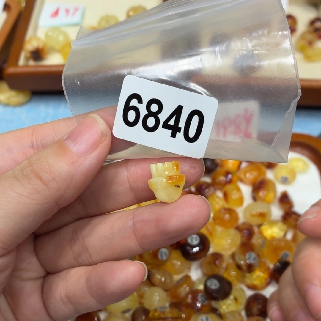 ****r琥珀未镶嵌珠宝奇石