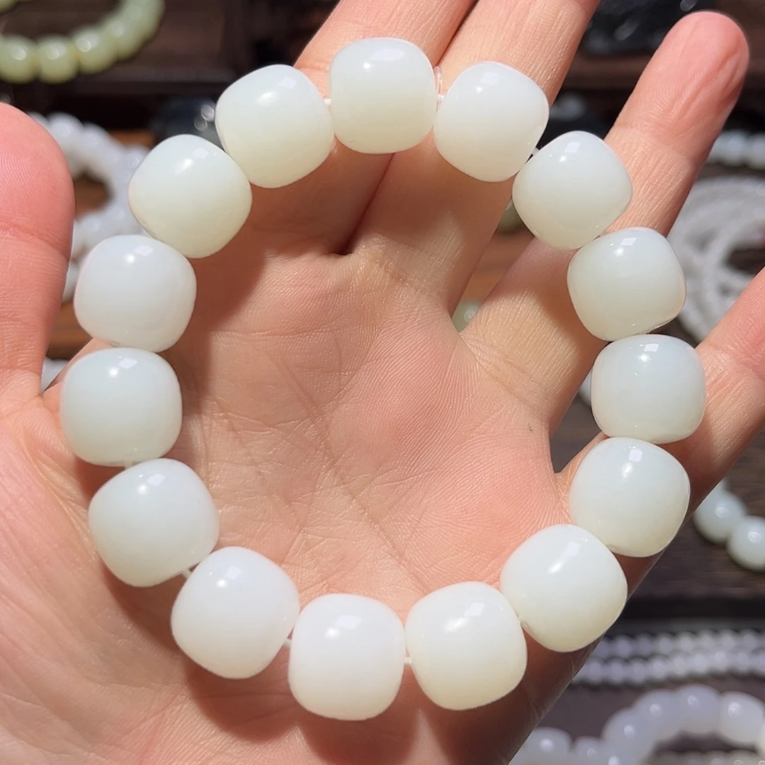 小***道和田玉未镶嵌手链