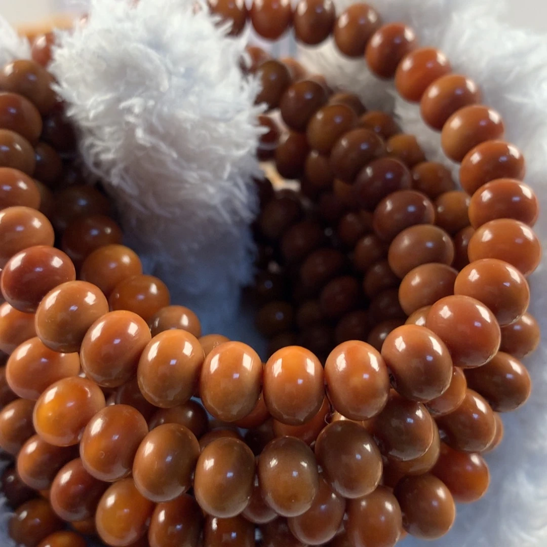 星月菩提吊坠特9×7老料藏红半玉化