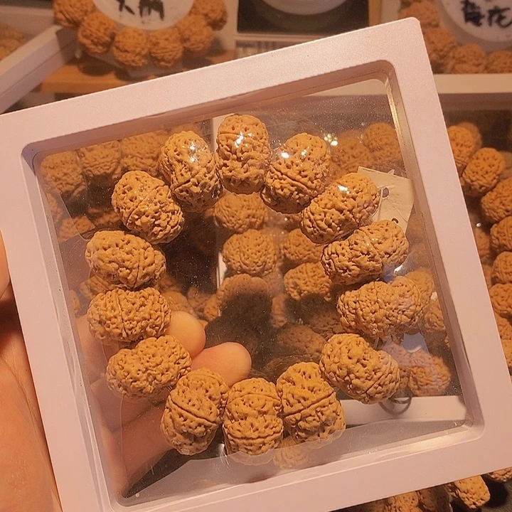 金刚菩提手串石**弹这样