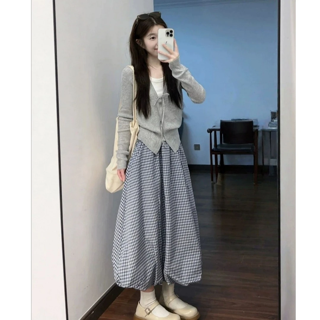 秋装搭配一整套韩版温柔风系绳灰色针织开衫格纹半身裙气质两件套