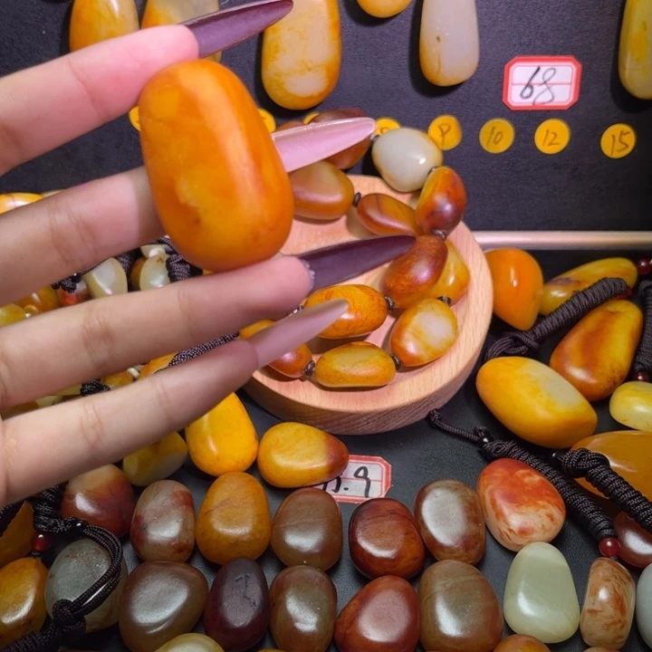 和田玉（糖玉）未镶嵌珠宝半成品