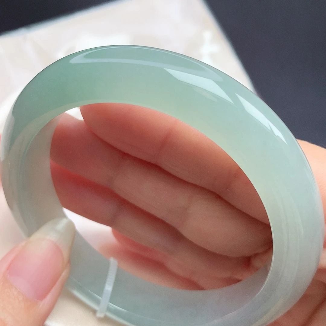 未镶嵌手镯翡翠58圈口