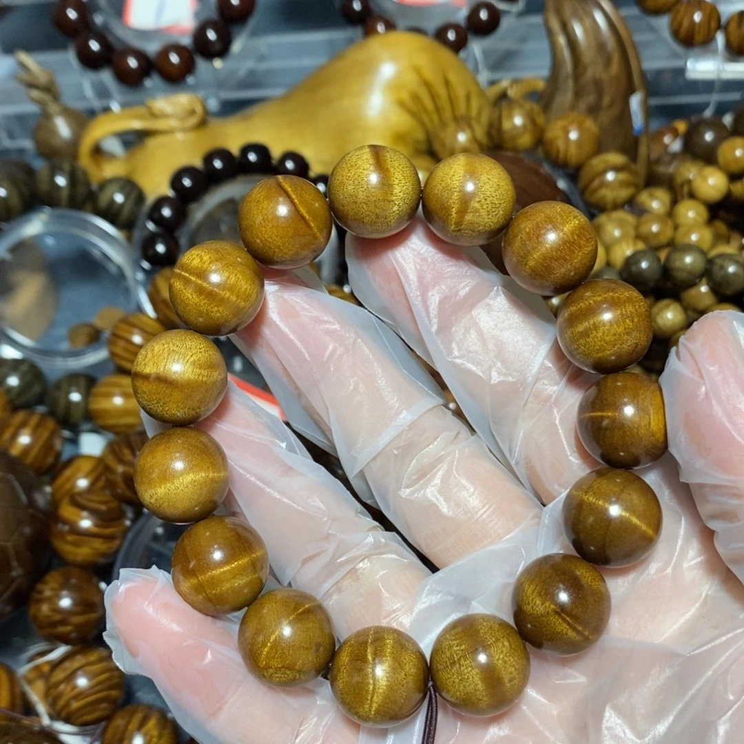 金丝楠木雕工艺品12