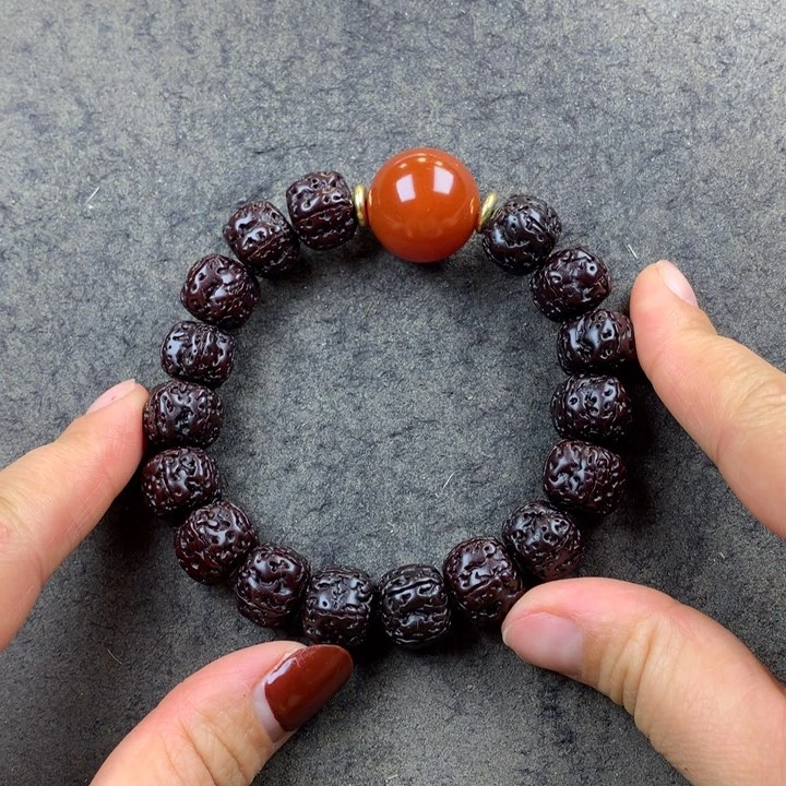 金刚菩提吊坠手串