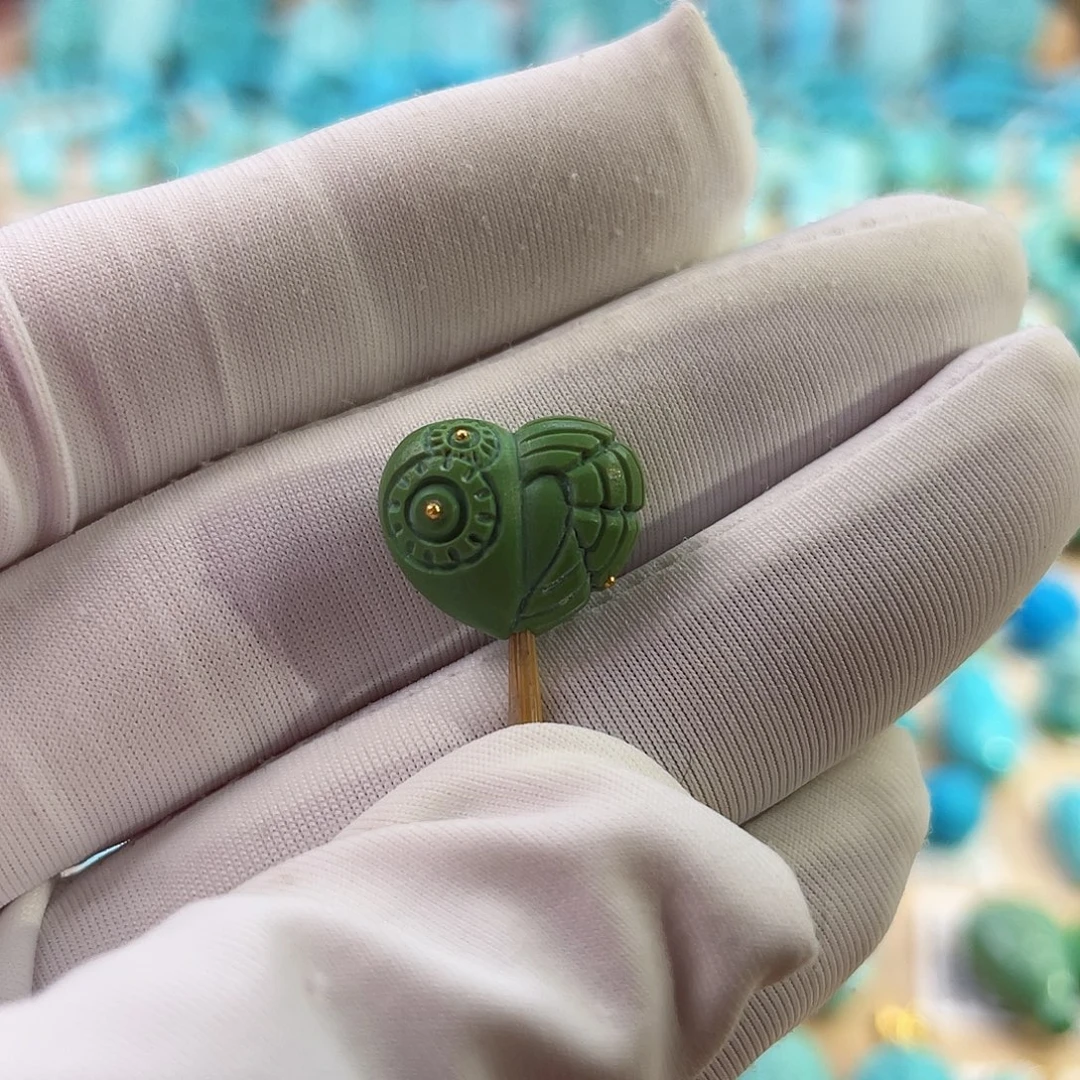 未镶嵌绿松石珠宝奇石