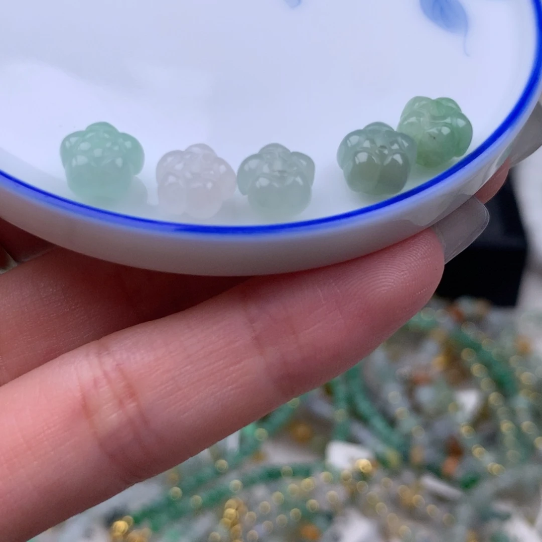翡翠散珠莲花珠一手