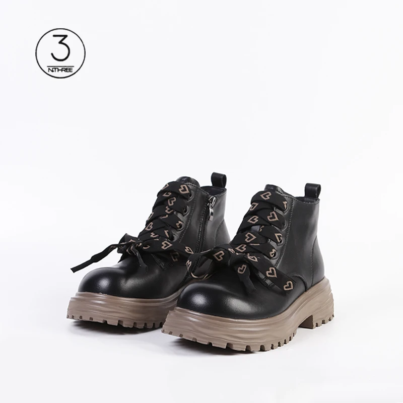 ST2130中跟马丁靴英伦风平跟白色复古港风中筒圆头防滑百搭