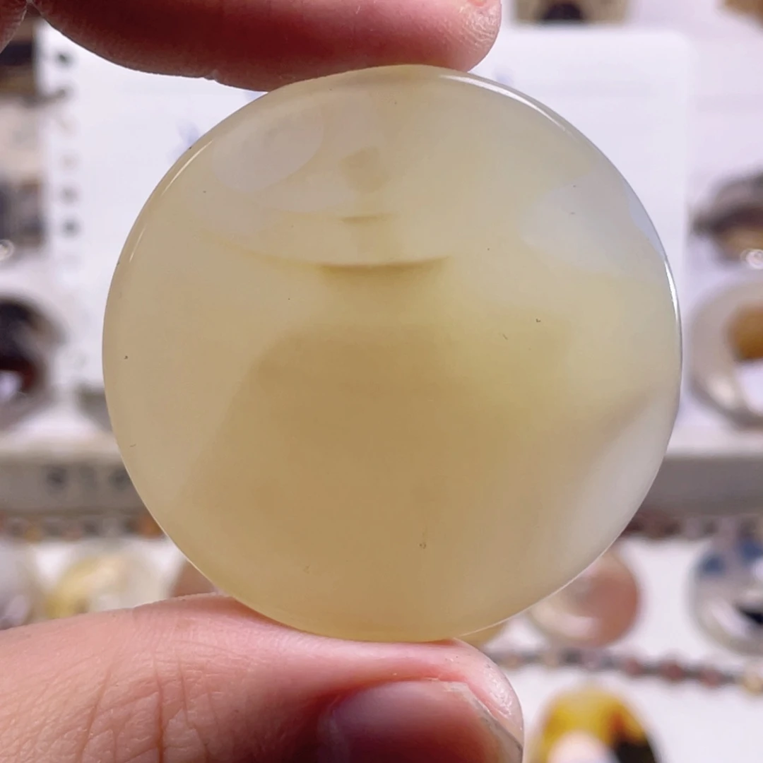 玛瑙/玉髓未镶嵌珠宝奇石