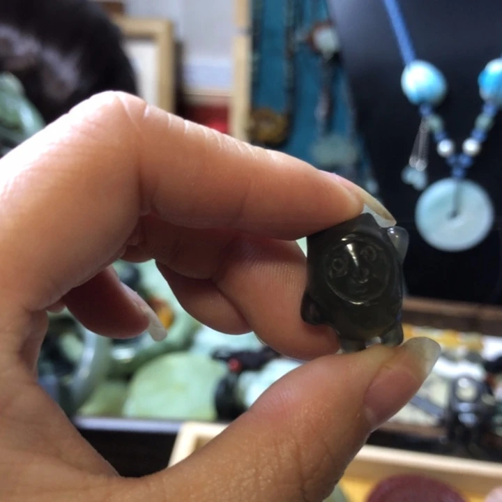 岫玉未镶嵌岫玉手镯