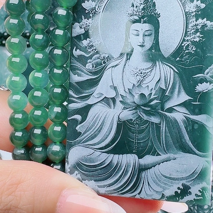 翡翠未镶嵌颈饰多样性发其一