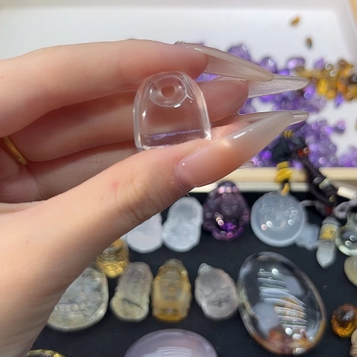 未镶嵌颈饰水晶锁吊坠