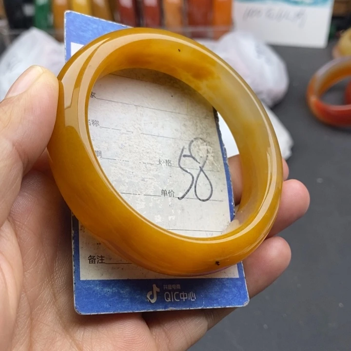 石英质玉未镶嵌手镯