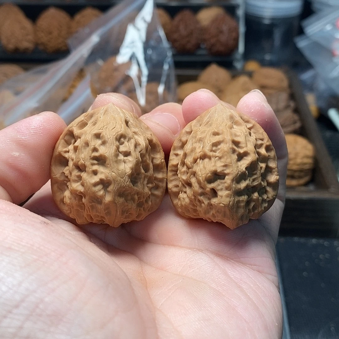 k***l1文玩核桃野生蜡皮33