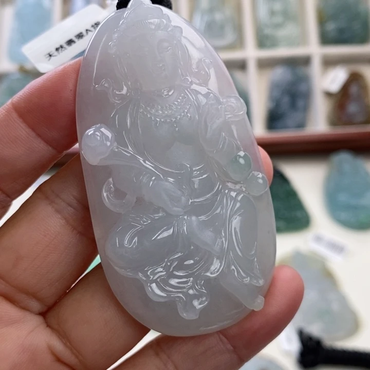 翡翠未镶嵌颈饰勇**涯翡翠