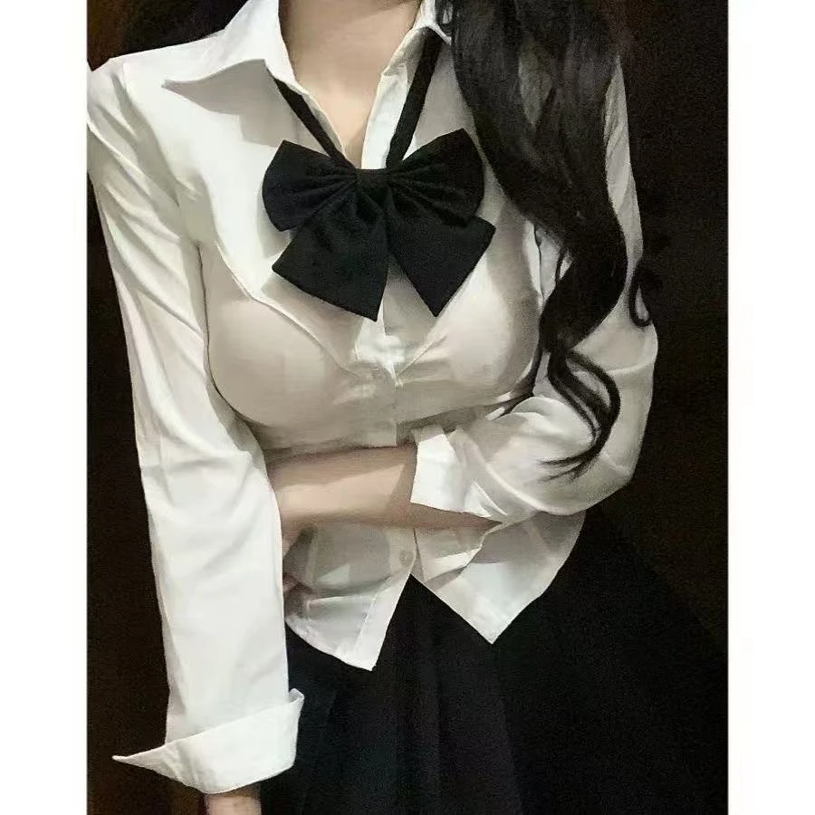 闺蜜家    辣妹纯欲风收腰白色衬衫+百搭百褶半身裙两件套710