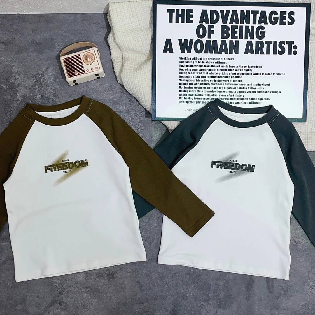 休闲百搭男童印花圆领春秋长袖T恤春日慢人风插肩袖打底儿童服装